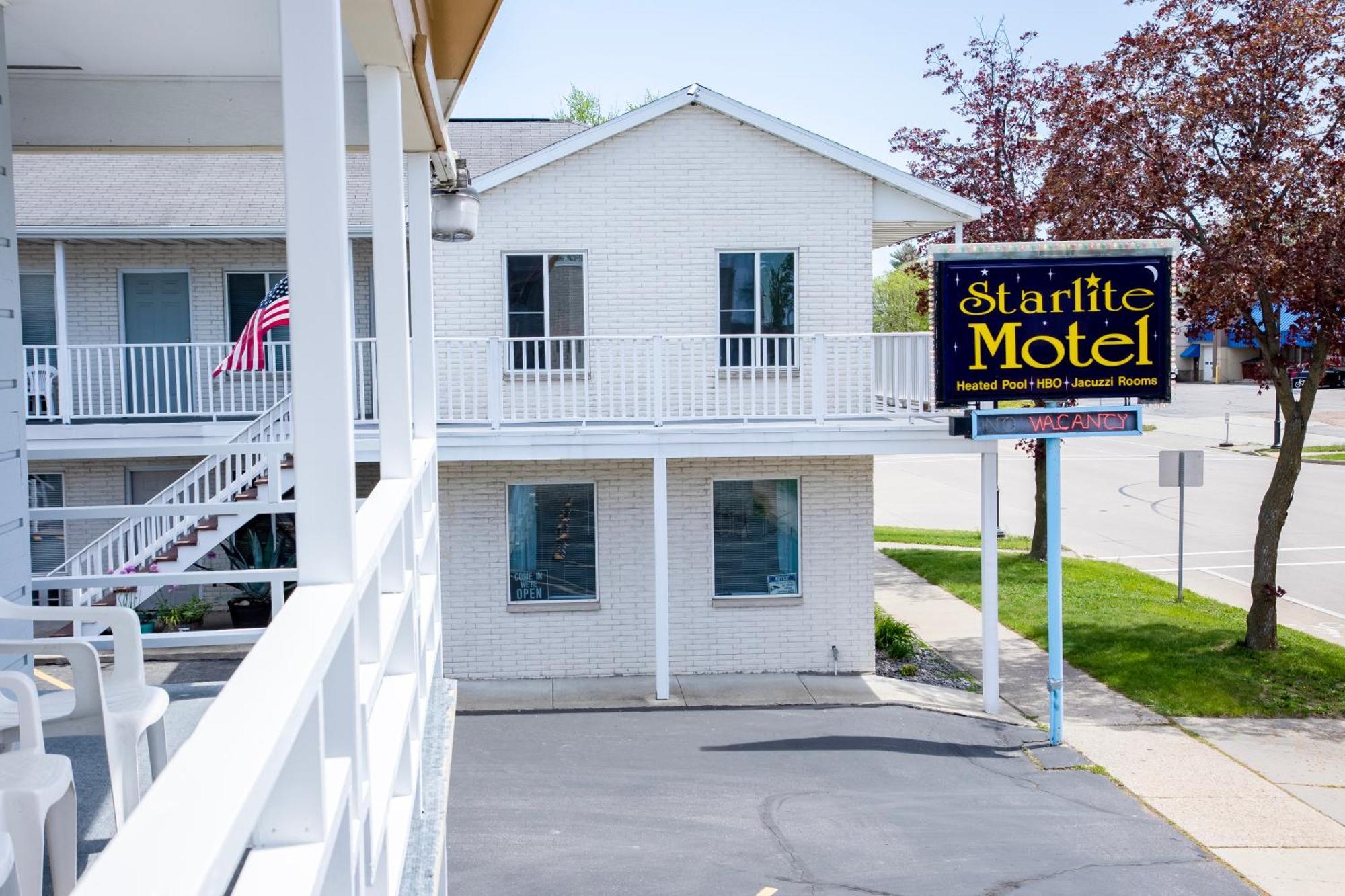 Starlite Motel Wisconsin Dells Bagian luar foto
