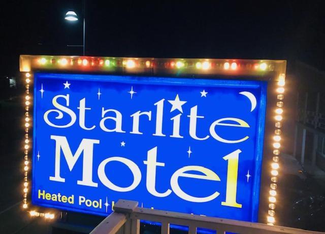 Starlite Motel Wisconsin Dells Bagian luar foto
